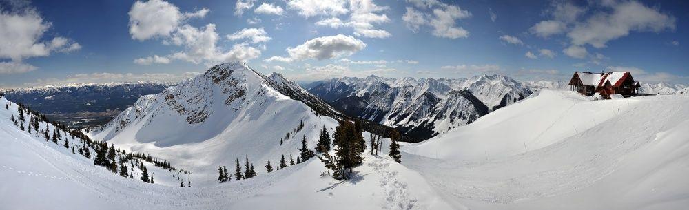 Glacier Mountaineer Lodge Golden Exteriér fotografie